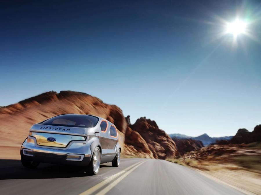  Ford Airstream Concept 2007 года  (фото 37 из 37)